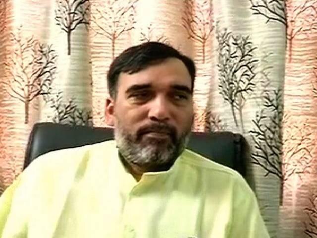 Gopal Rai declares odd-even a success, Uber says it ran fewer cabs Gopal Rai declares odd-even a success, Uber says it ran fewer cabs