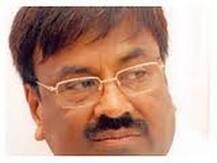 वृक्षलागवडीसाठी मुनगंटीवारांचे पंतप्रधान मोदींना निमंत्रण