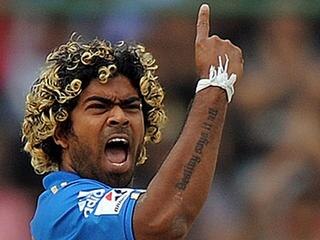 Mumbai Indians Replace Injured Malinga With Jerome Taylor मलिंगाच्या जागी मुंबई इंडियन्समध्ये 'या' क्रिकेटपटूची वर्णी