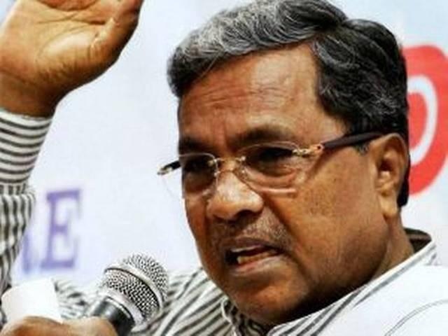 Ten Karna ministers bite the dust in polls কর্নাটক ভোট: চামুণ্ডেশ্বরীতে হার, বাদামিতে কোনওমতে জিতলেন সিদ্দারামাইয়া