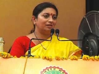 Jet Airways Didnt Hire Me Because Of Personality Problems Smriti Irani व्यक्तिमत्त्व प्रभावी नसल्याने 'जेट'ने नोकरी नाकारलेली : स्मृती