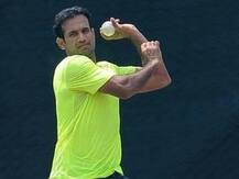 ‘অ-ইসলামীয়’! স্ত্রীর সঙ্গে সোশ্যাল মিডিয়ায় ছবি পোস্ট করে সমালোচনায় বিদ্ধ ইরফান পাঠান