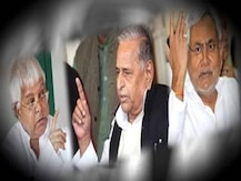 বিজেপিকে ঠেকাতে উত্তরপ্রদেশেও মহাজোটবন্ধন? মুলায়মের প্রস্তাব তেমনই