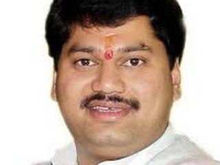 Dhananjay Munde On Cm Devendra Fadanvis इफ चीट यू, आय विल क्लिन, धनंजय मुंडेंची मुख्यमंत्र्यांवर टीका