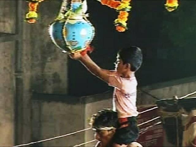 Mumbai Dahihandi Decision To Be Taken By Sc Today दहीहंडी प्रकरणात आज निकाल येण्याची शक्यता