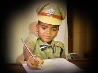 Boy Who Was Made Jaipur Top Cop For A Day Dies দুরারোগ্য কিডনির অসুখে মারা গেল জয়পুরের একদিনের ছোট্ট পুলিশ অফিসার