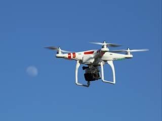 Three Arrested For Flying Drone Near Mumbai Airport मुंबई विमानतळाजवळ ड्रोन उडवणाऱ्या तिघांना अटक