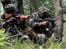 অসম রাইফেলসের কনভয়ে জঙ্গি হামলা, হত জওয়ন, জখম ৯