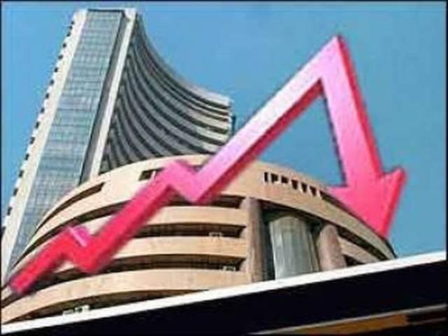 Sensex regains 36,000 mark Nifty above 11,050 ahead of Budget বাজেট পেশের মুখে চাঙ্গা হলেও পতন শেয়ার বাজারে