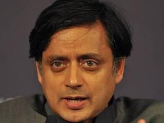 Shashi Tharoors Dog Filters Tweeted A Lot Of Criticism From Netizens शशी थरुर यांच्या 'डॉग फिल्टर' ट्वीटचा नेटिझन्सकडून समाचार