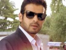 दिव्यंका के रिसेप्शन में मीडिया से भागे करण पटेल