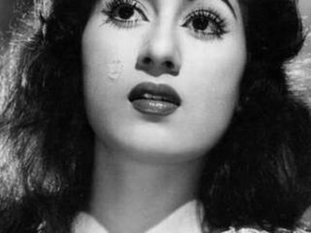 Madhubala To Join Bollywood Brigade At Madame Tussauds এবার মাদাম তুসোয় বসছে মধুবালার মূর্তি