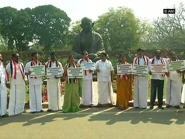 AIADMK protests demanding formation of CMB AIADMK protests demanding formation of CMB