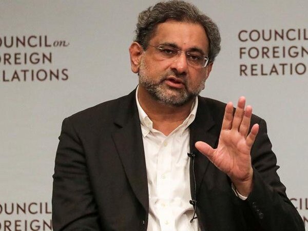 Pak PM Abbasi 'frisked' at US airport Pak PM Abbasi 'frisked' at US airport