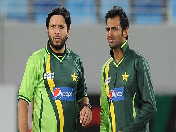 Shahid Afridi, Shoaib Malik confirm participation for ICC World XI against Windies Shahid Afridi, Shoaib Malik confirm participation for ICC World XI against Windies