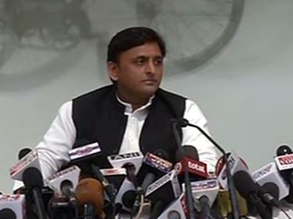 Bullet train cannot end unemployment: Akhilesh Yadav Bullet train cannot end unemployment: Akhilesh Yadav