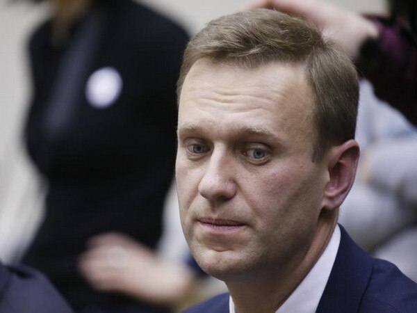 Navalny released ahead of Putin's swearing-in Navalny released ahead of Putin's swearing-in