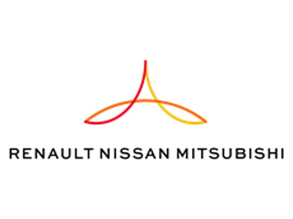Renault-Nissan-Mitsubishi venture into car-sharing partnership in China Renault-Nissan-Mitsubishi venture into car-sharing partnership in China
