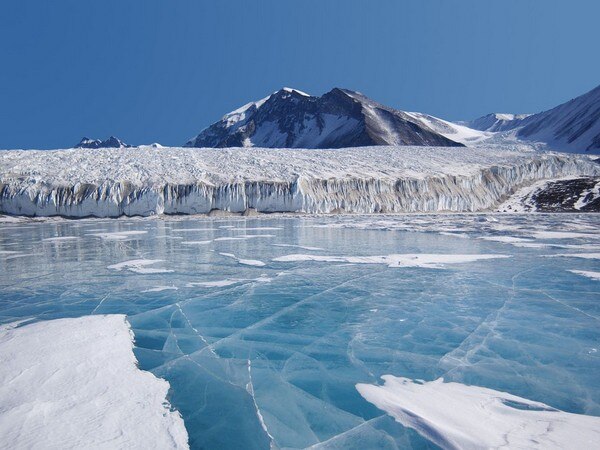 Satellites document alarming ice loss in Antarctica Satellites document alarming ice loss in Antarctica