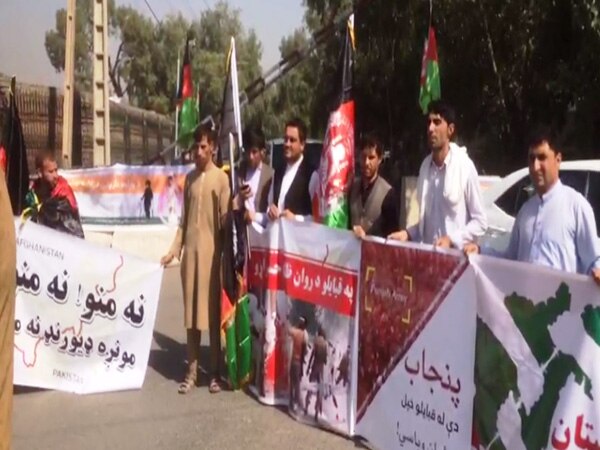 Anti-Pakistan protests erupt outside Jalalabad consulate in Afghanistan Anti-Pakistan protests erupt outside Jalalabad consulate in Afghanistan