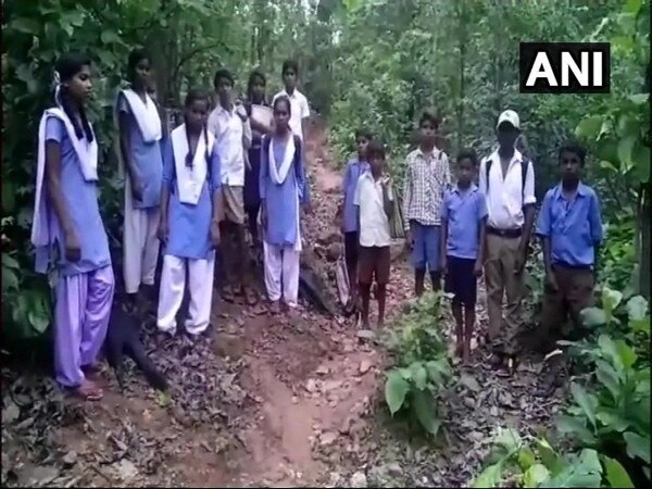 Students of this Chhattisgarh village cross rivers, jungles to attend school Students of this Chhattisgarh village cross rivers, jungles to attend school