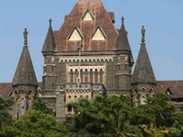 Bombay HC issues notice to Maha Govt. over petition seeking security for meat traders Bombay HC issues notice to Maha Govt. over petition seeking security for meat traders
