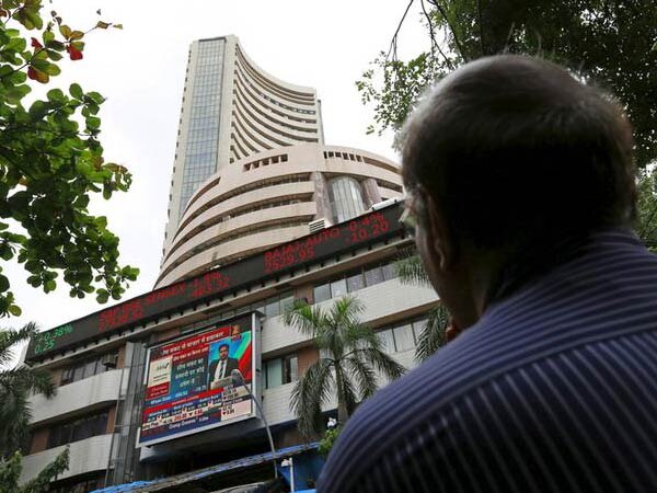 Sensex hits record high of 33,063.89; Nifty at 10,312.50 Sensex hits record high of 33,063.89; Nifty at 10,312.50