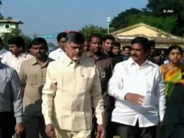 AP CM holds surprise inspection at Vijayawada AP CM holds surprise inspection at Vijayawada