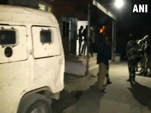 J&K: Civilian shot by terrorists in Anantnag succumbs to his injuries J&K: Civilian shot by terrorists in Anantnag succumbs to his injuries