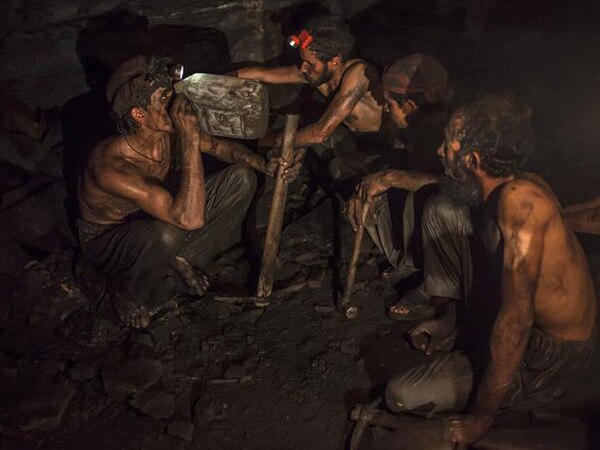 Poisonous gas in Quetta's coal mine kills four workers in Pakistan Poisonous gas in Quetta's coal mine kills four workers in Pakistan