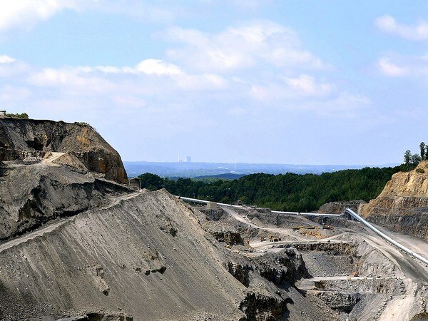 Rural coal families less likely to divorce Rural coal families less likely to divorce