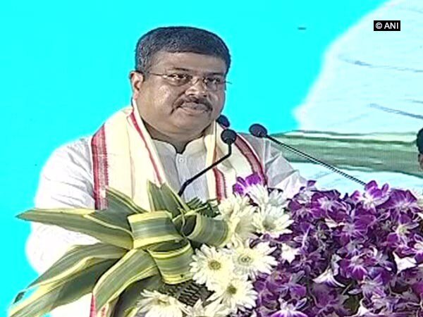 Dharmendra Pradhan launches Odisha's first PNG supply in Bhubaneswar Dharmendra Pradhan launches Odisha's first PNG supply in Bhubaneswar