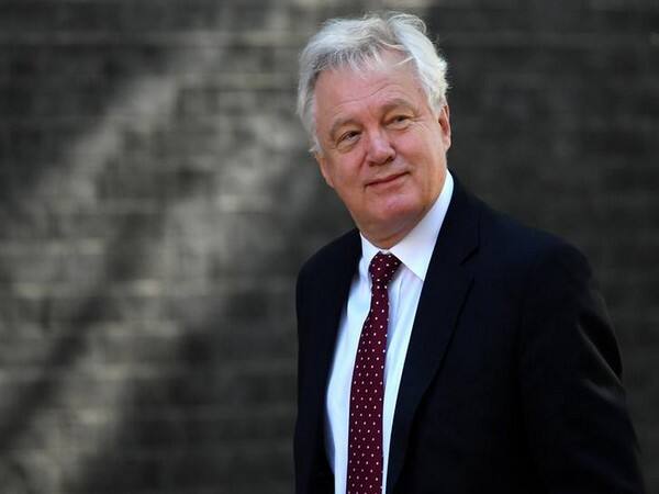 UK Brexit secretary David Davis resigns UK Brexit secretary David Davis resigns
