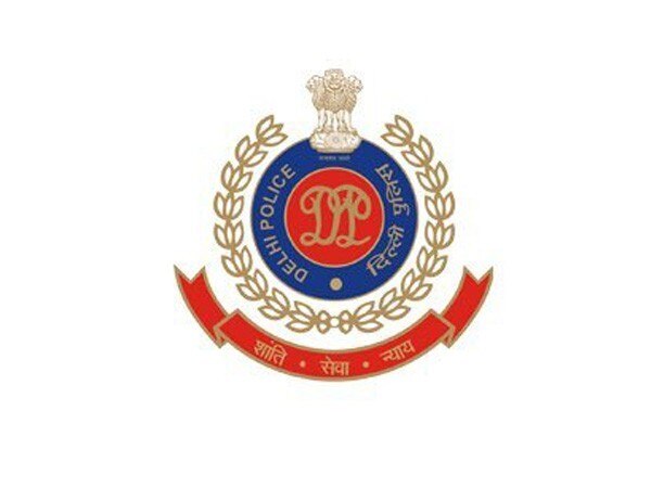 Two Delhi Police personnel suspended Two Delhi Police personnel suspended