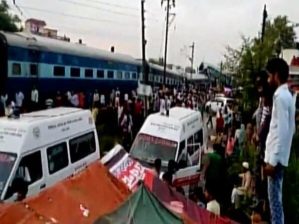 Muzaffarnagar train derailment: 11 killed, over 30 injured Muzaffarnagar train derailment: 11 killed, over 30 injured