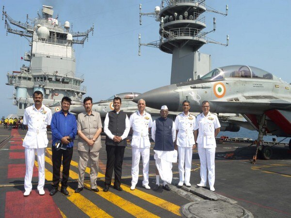 Mumbai: Fadnavis witnesses naval exercises in Arabian Sea