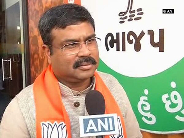 Dharmendra Pradhan takes on Rahul Gandhi, says Amethi's condition worse than Odisha Dharmendra Pradhan takes on Rahul Gandhi, says Amethi's condition worse than Odisha