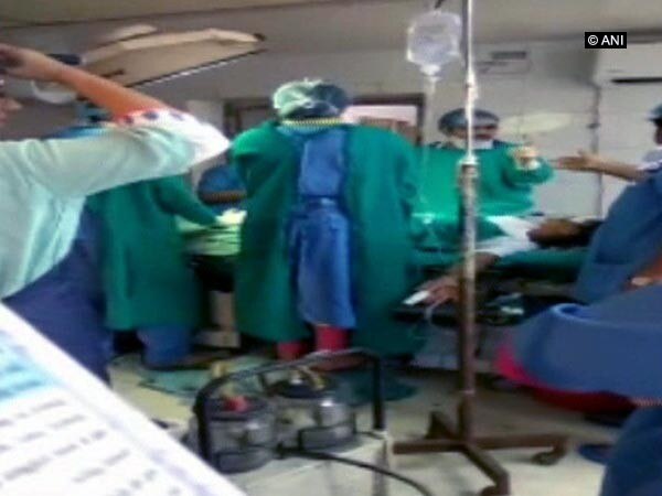 Rajasthan: Doctors get into verbal spat during emergency operation Rajasthan: Doctors get into verbal spat during emergency operation