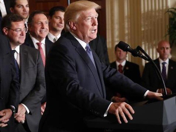 Trump pledges support in fighting California wildfires