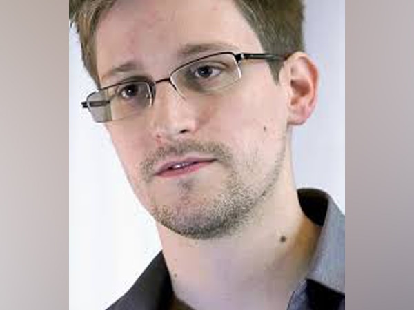 Snowden slams Trump's CIA pick over 'black site' Snowden slams Trump's CIA pick over 'black site'