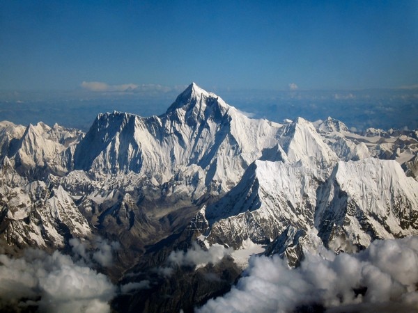 16-year-old Indian becomes youngest woman to scale Mt. Everest 16-year-old Indian becomes youngest woman to scale Mt. Everest