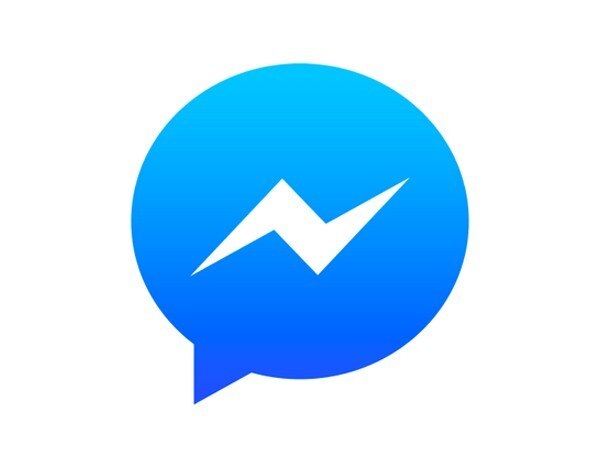 Facebook Messenger will automatically translate messages from your Spanish friend Facebook Messenger will automatically translate messages from your Spanish friend