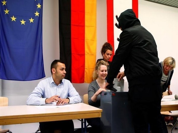 Voting underway as Merkel seeks fourth term as German Chancellor Voting underway as Merkel seeks fourth term as German Chancellor
