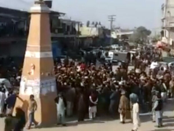 Traders' shutdown continues for third day in PoK Traders' shutdown continues for third day in PoK