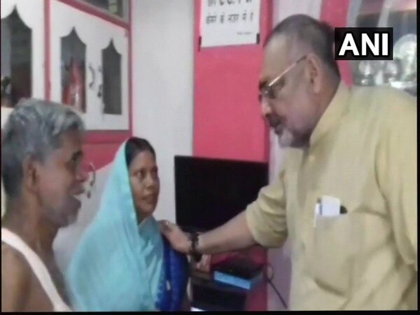 Giriraj Singh meets family of Bihar communal clashes accused  Giriraj Singh meets family of Bihar communal clashes accused