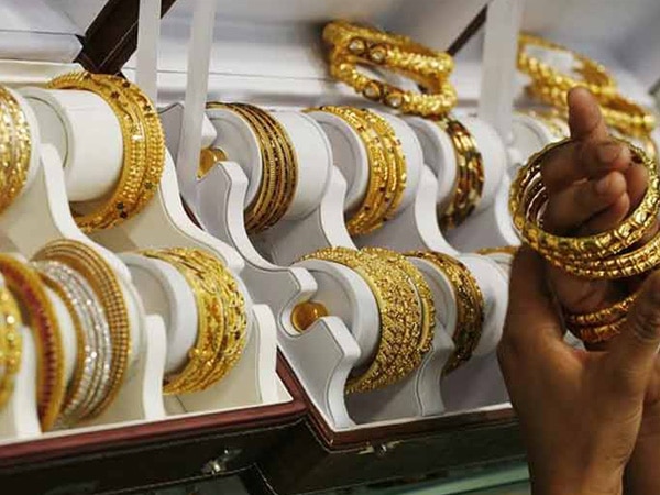 Festive season triggered jewelry sale in Maharashtra; sales witnessed 20 pct surge Festive season triggered jewelry sale in Maharashtra; sales witnessed 20 pct surge