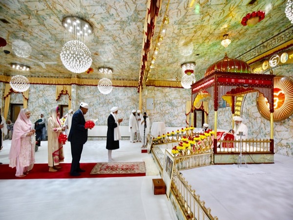 Indian envoy pays respects to Guru Granth Sahib in Birmingham