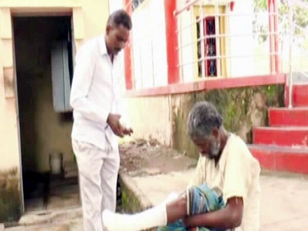 This auto-rickshaw driver helps leprosy patients lead a dignified life This auto-rickshaw driver helps leprosy patients lead a dignified life