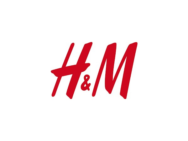 Celebs cut ties with H&M over 'racist' hoodie Celebs cut ties with H&M over 'racist' hoodie