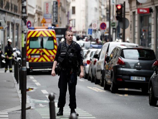 Paris hostages freed, gunman arrested Paris hostages freed, gunman arrested